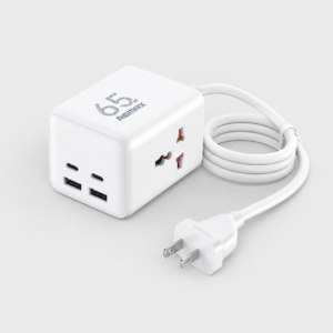 REMAX RP-U157 white 65W GaN power strip with US plug, two USB-C ports and two USB-A ports